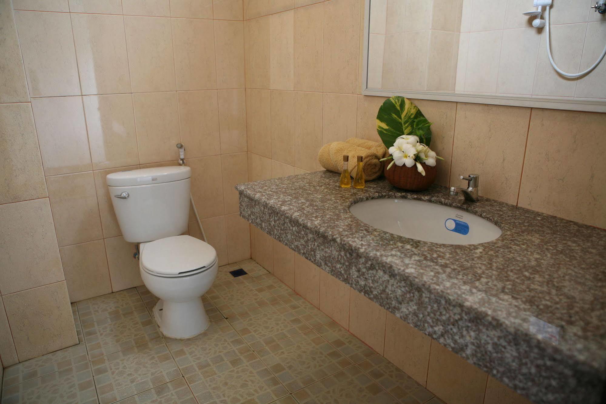 Alisa Guesthouse Pakse Dış mekan fotoğraf