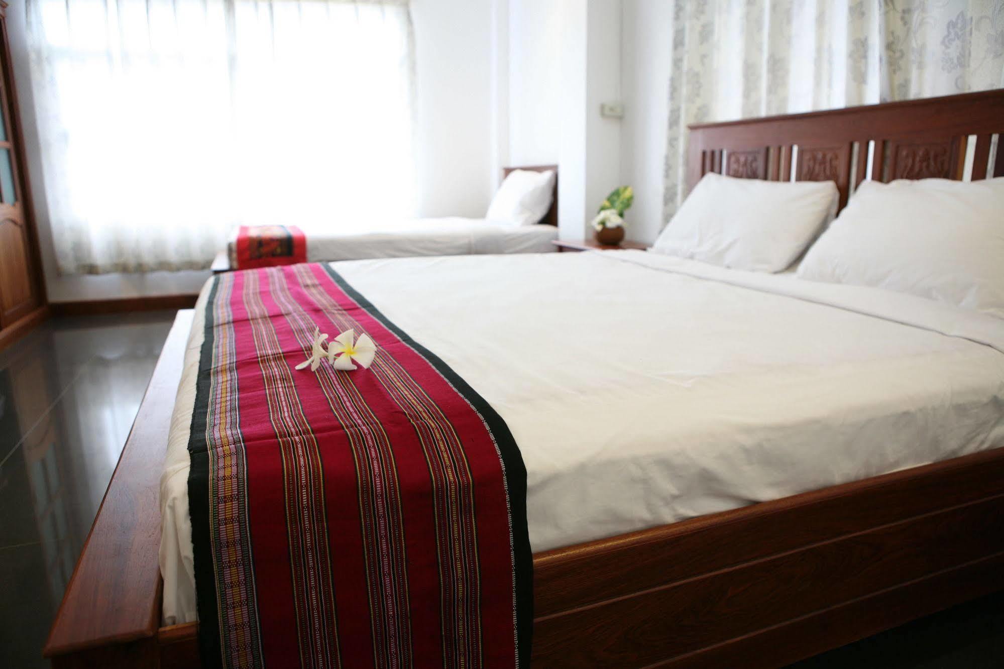 Alisa Guesthouse Pakse Dış mekan fotoğraf